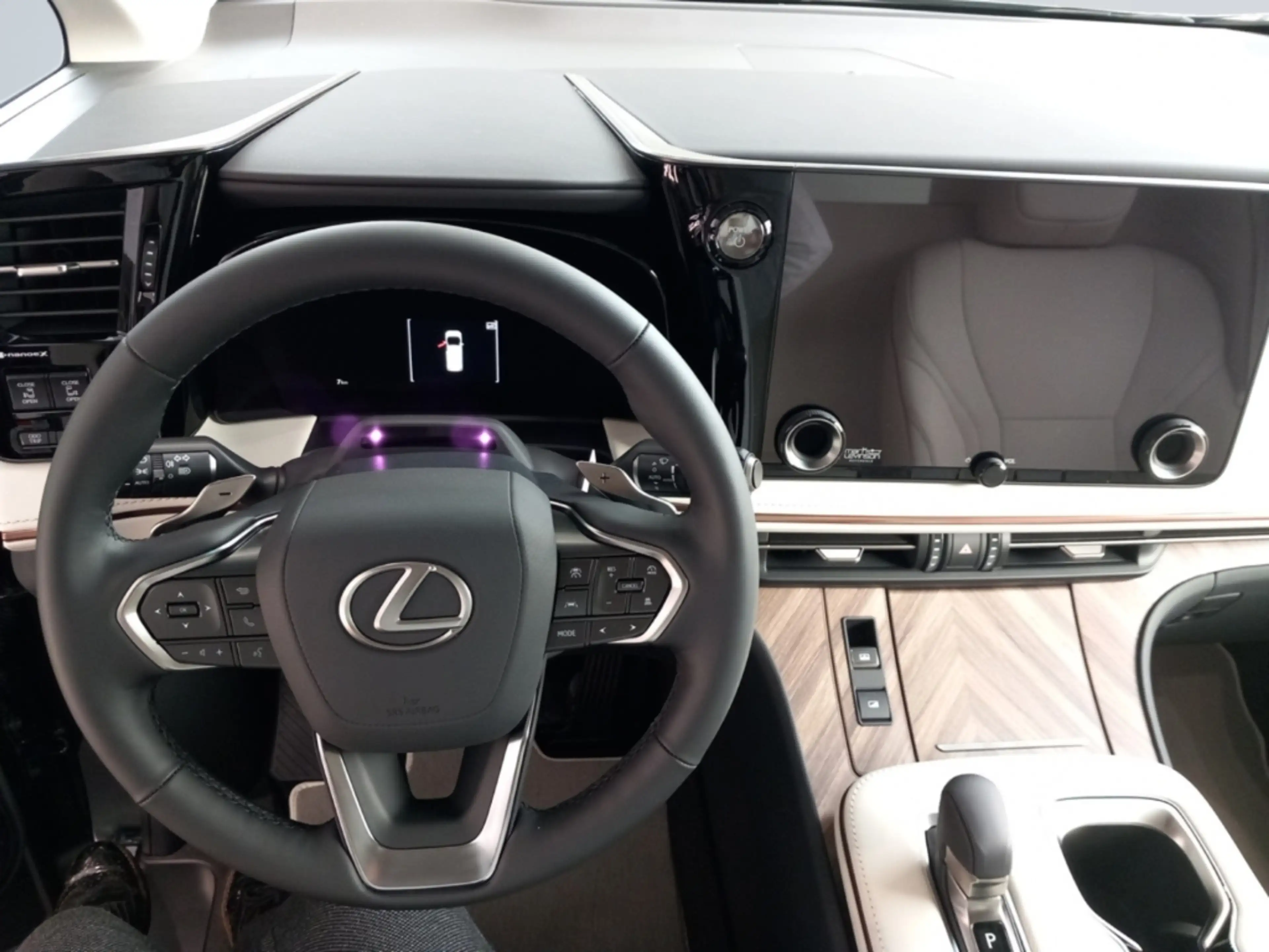 Lexus LM 350h 2,5, 250 PS Hybrid E-Four 4-Türer LUXURY 4-Si — photo 9