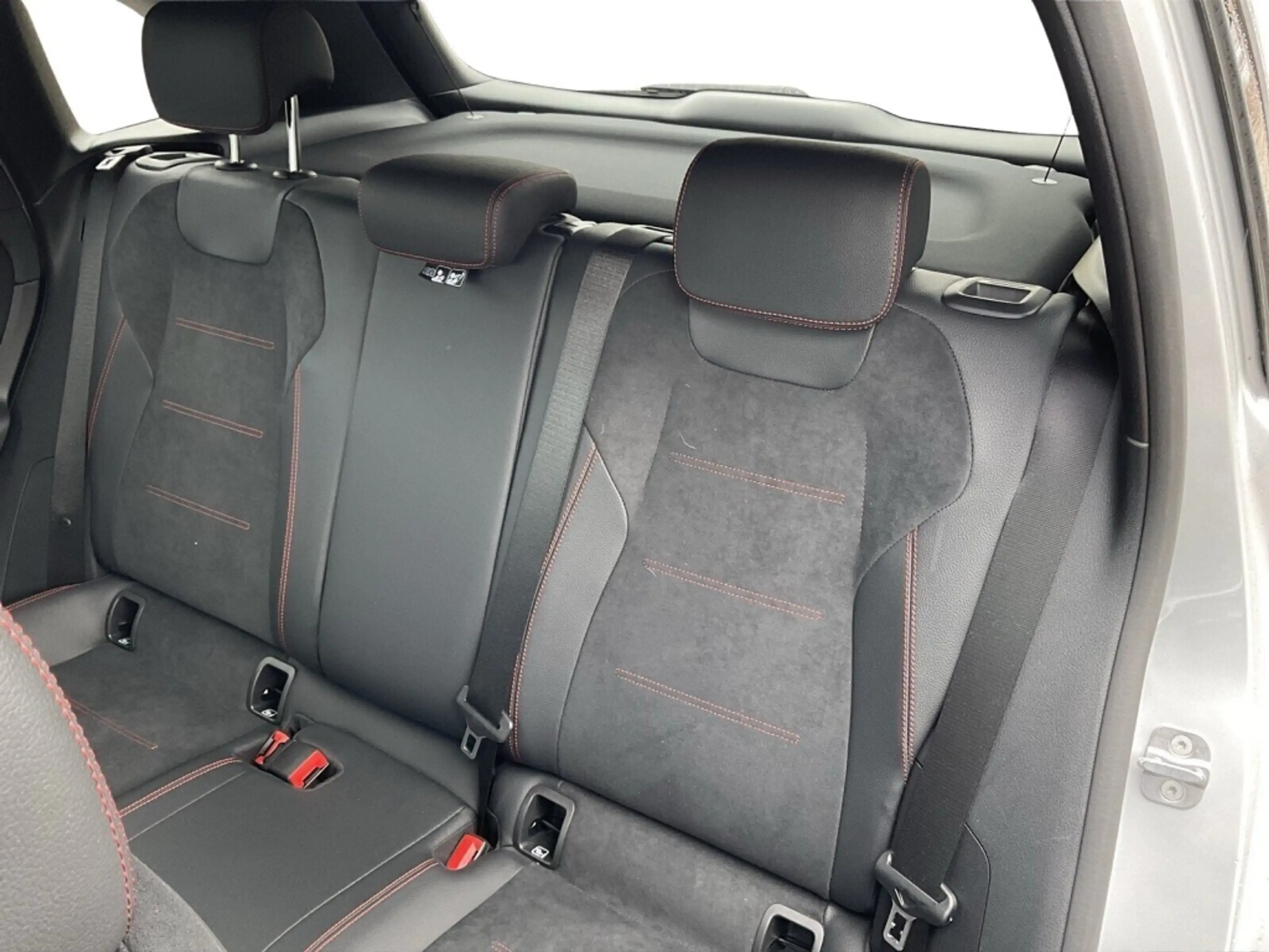 Mercedes-Benz B 220 4M AMG/AHK/RFK/TW/LED — photo 14