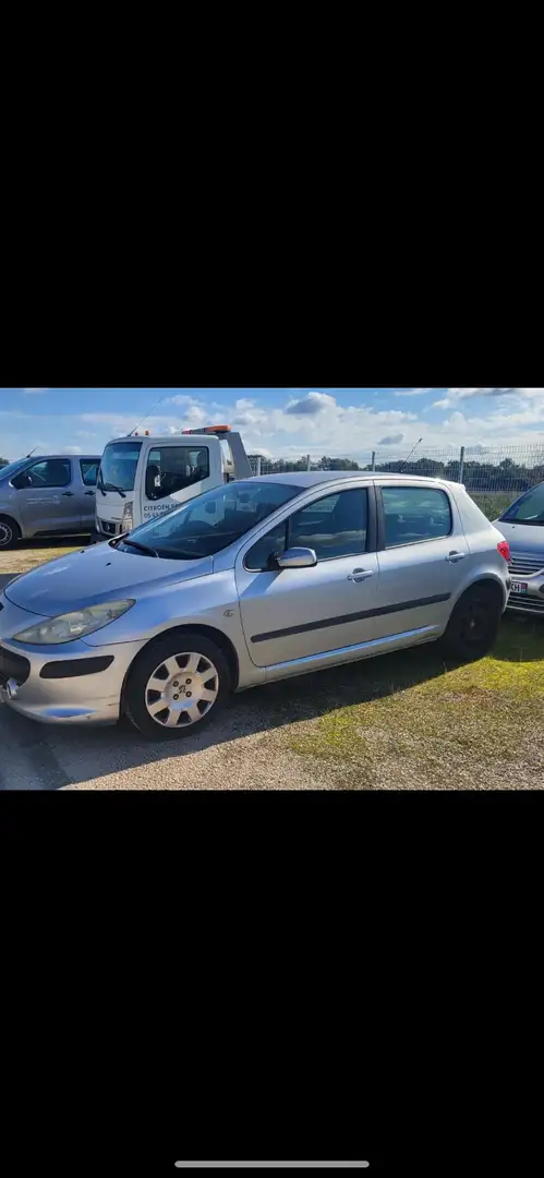 Peugeot 307 1.6 HDi - 110 XS - 1