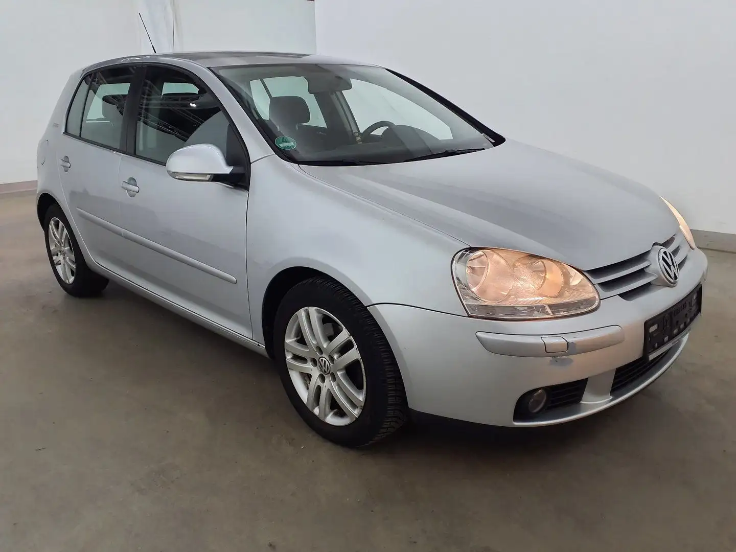 Volkswagen Golf Goal 1,6|102PS|Klima|Radio|PDC|TÜV Plateado - 1