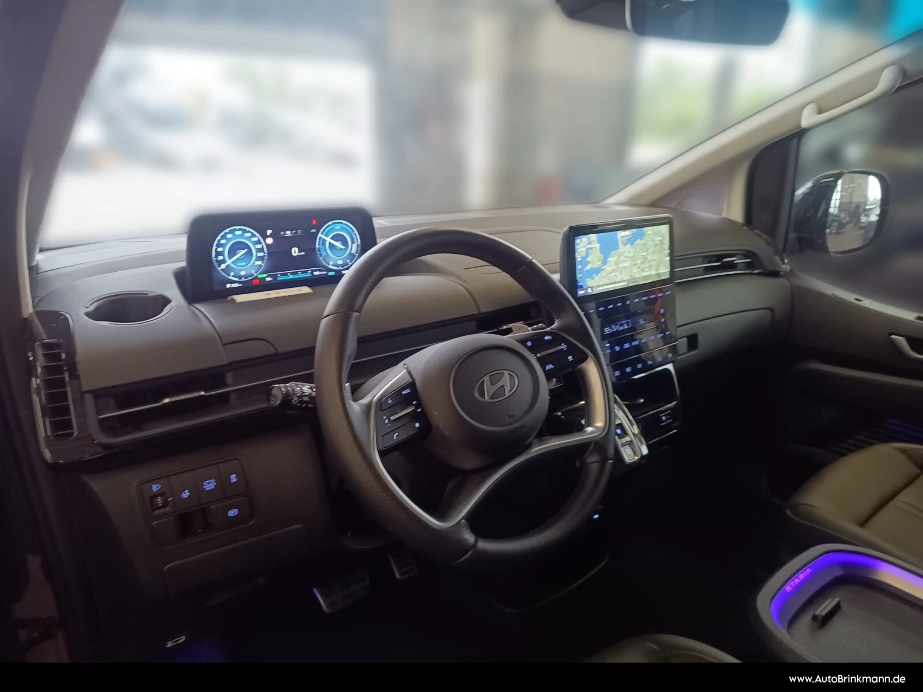 Hyundai STARIA Staria 1.6 T-GDI Hybrid Signature 2WD (7-Sitzer) — photo 11