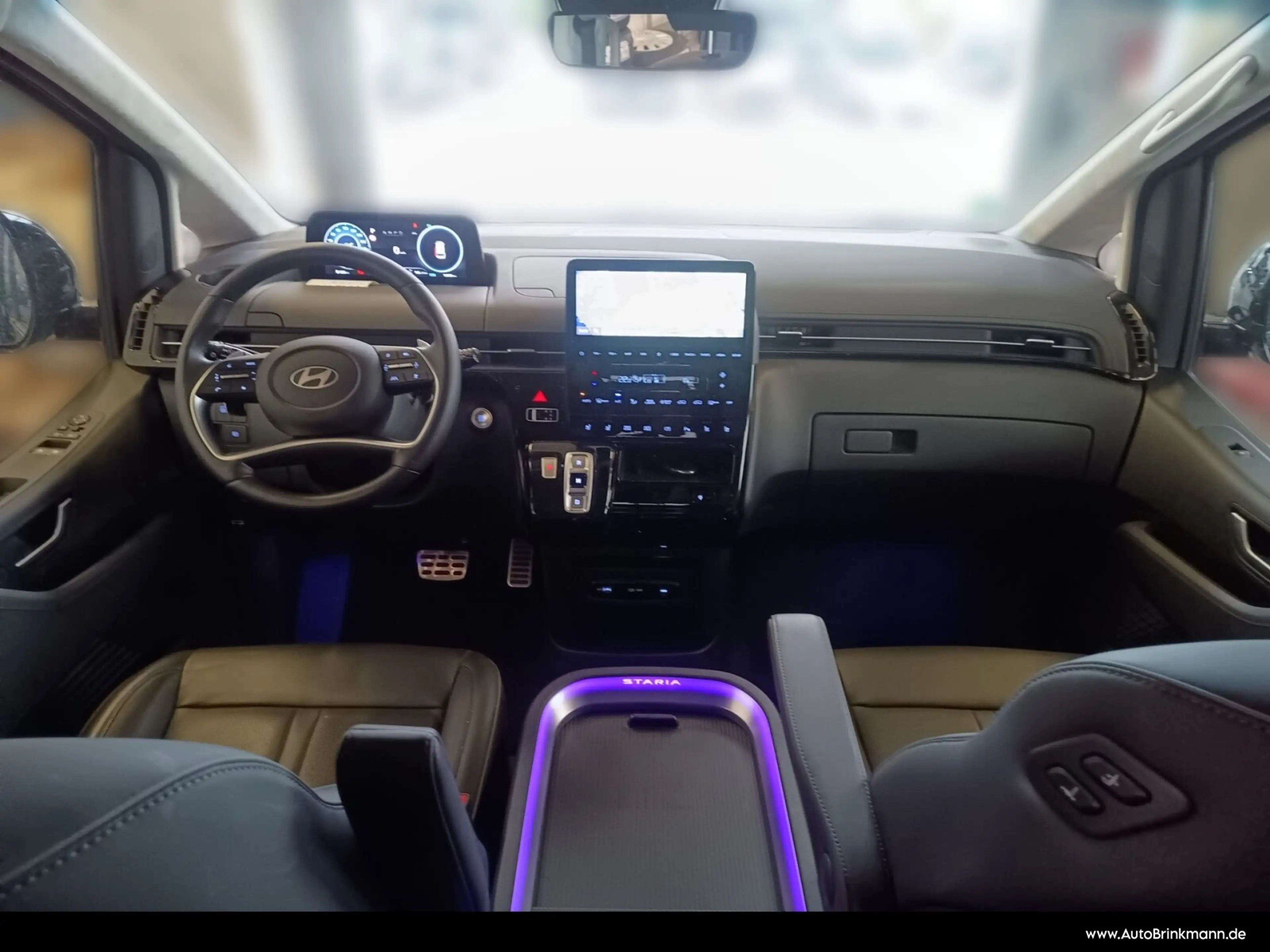 Hyundai STARIA Staria 1.6 T-GDI Hybrid Signature 2WD (7-Sitzer) — photo 8