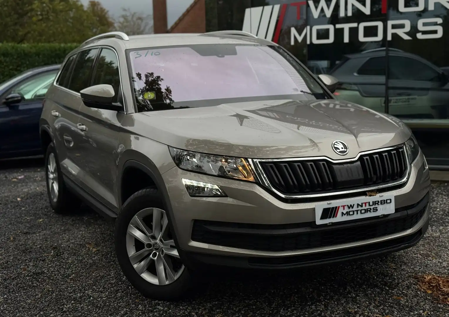 Skoda Kodiaq Kodiaq 2.0 TDI 4x4 DSG Sportline 7ZITPLAAT Beige - 2