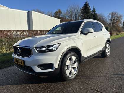 Volvo XC40 2.0 D3 Momentum / NAVI / AIRCO / STOELVERWARMING