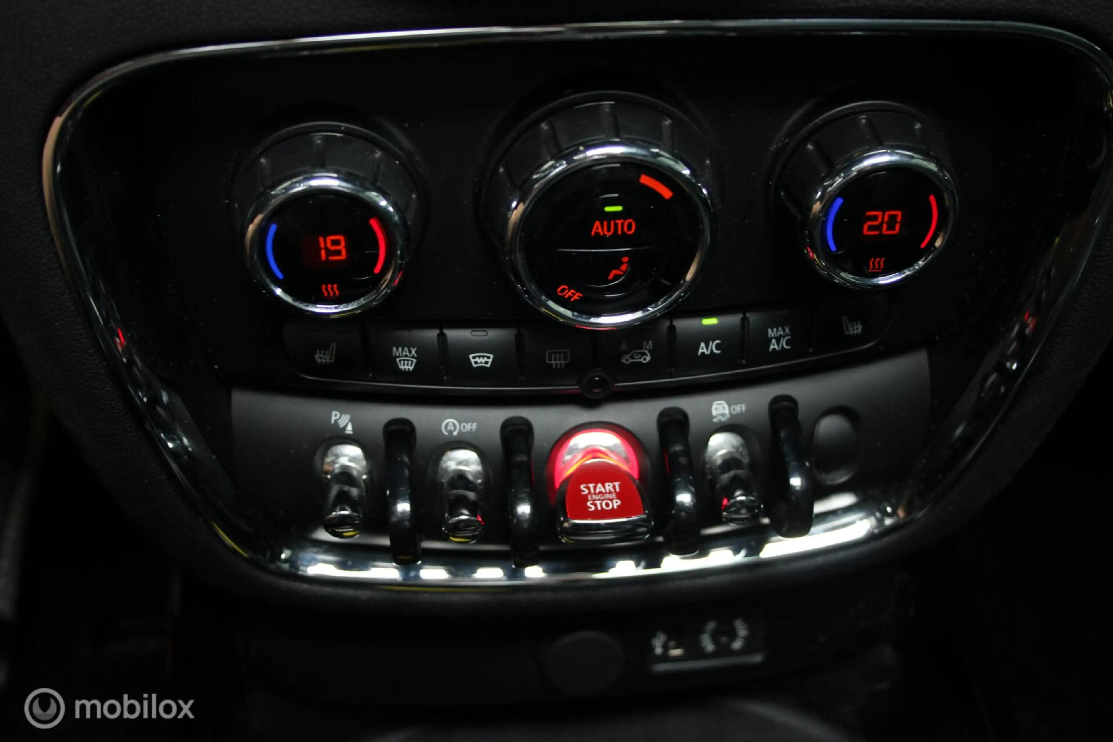 MINI Cooper S Clubman 2.0 Chili Serious Business — photo 28