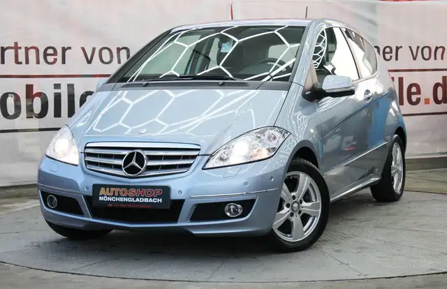Mercedes-Benz A 200 A200*Automatik*Bi-Xenon*Scheckheft*Sitzheiz*PDC