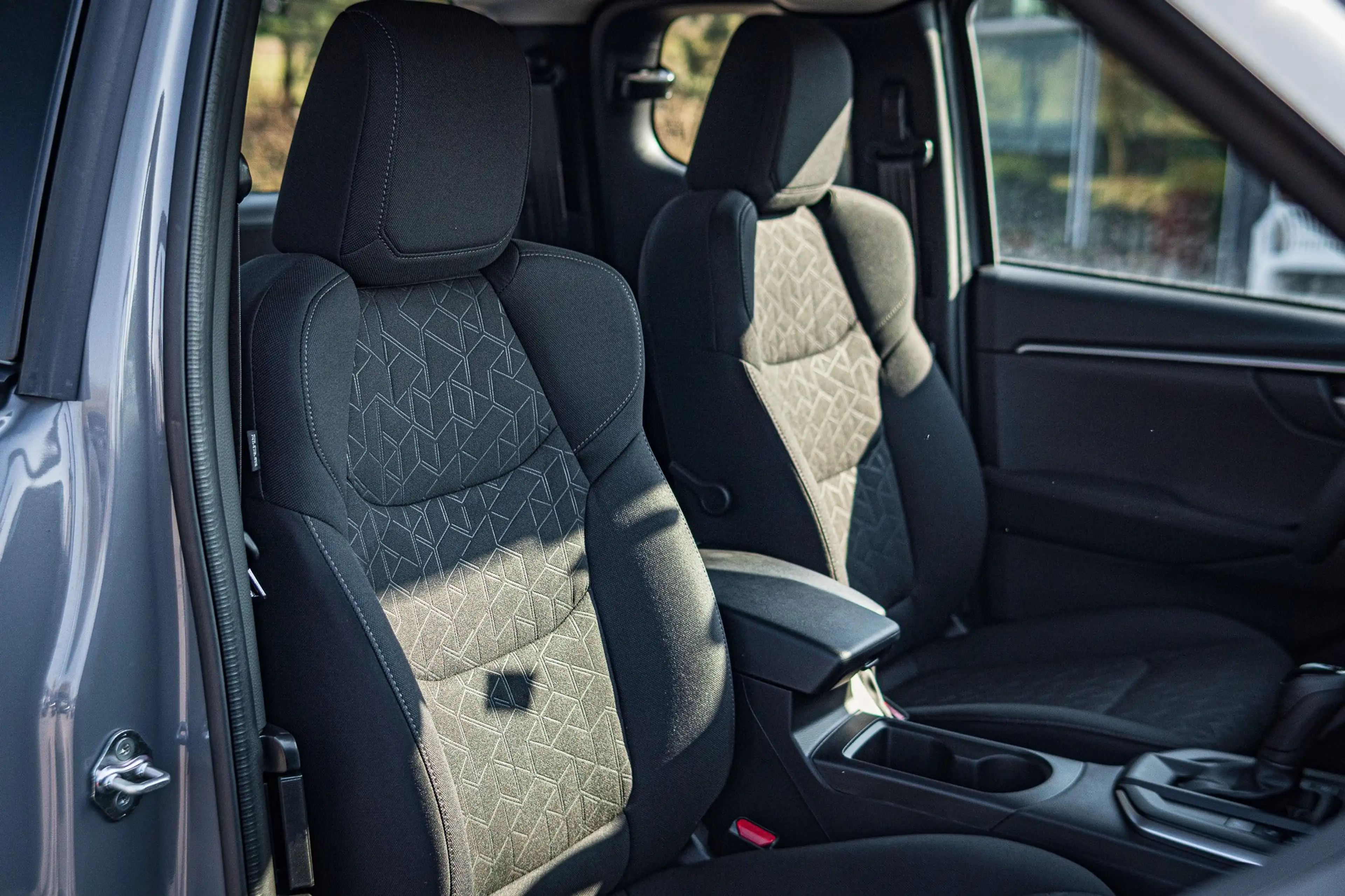 Isuzu D-Max Space Cab 4WD Autm. LS — photo 7