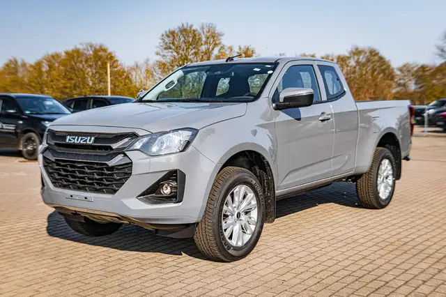 Isuzu D-Max Space Cab 4WD Autm. LS
