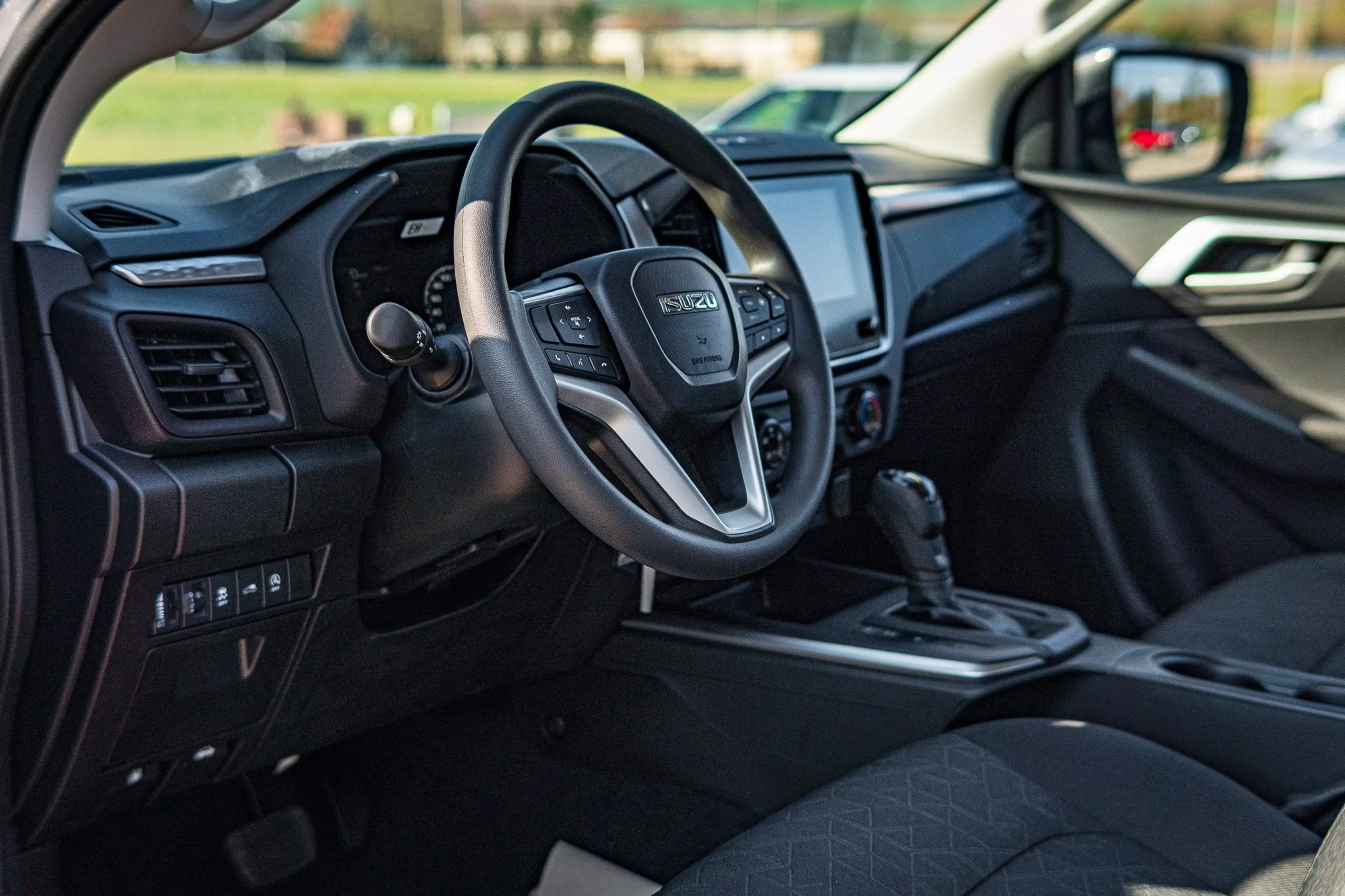 Isuzu D-Max Space Cab 4WD Autm. LS — photo 4