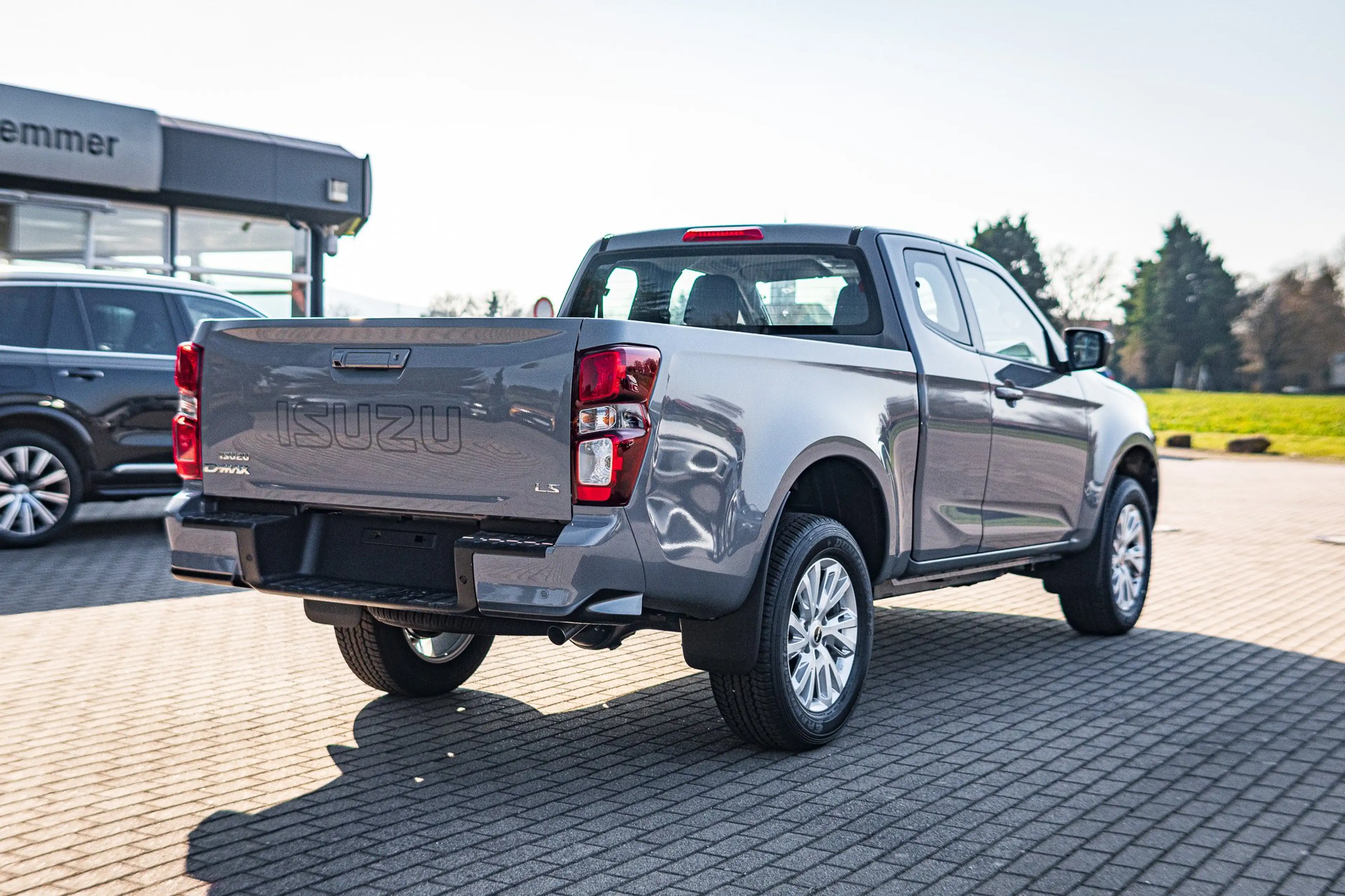 Isuzu D-Max Space Cab 4WD Autm. LS — photo 2