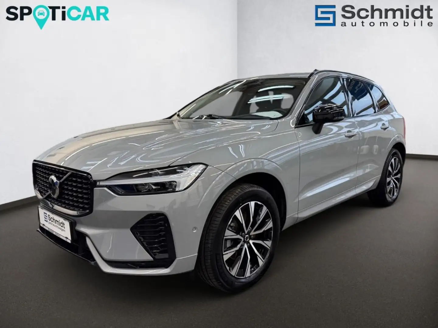 Volvo XC60 B5 AWD Plus Dark Geartronic Grau - 2