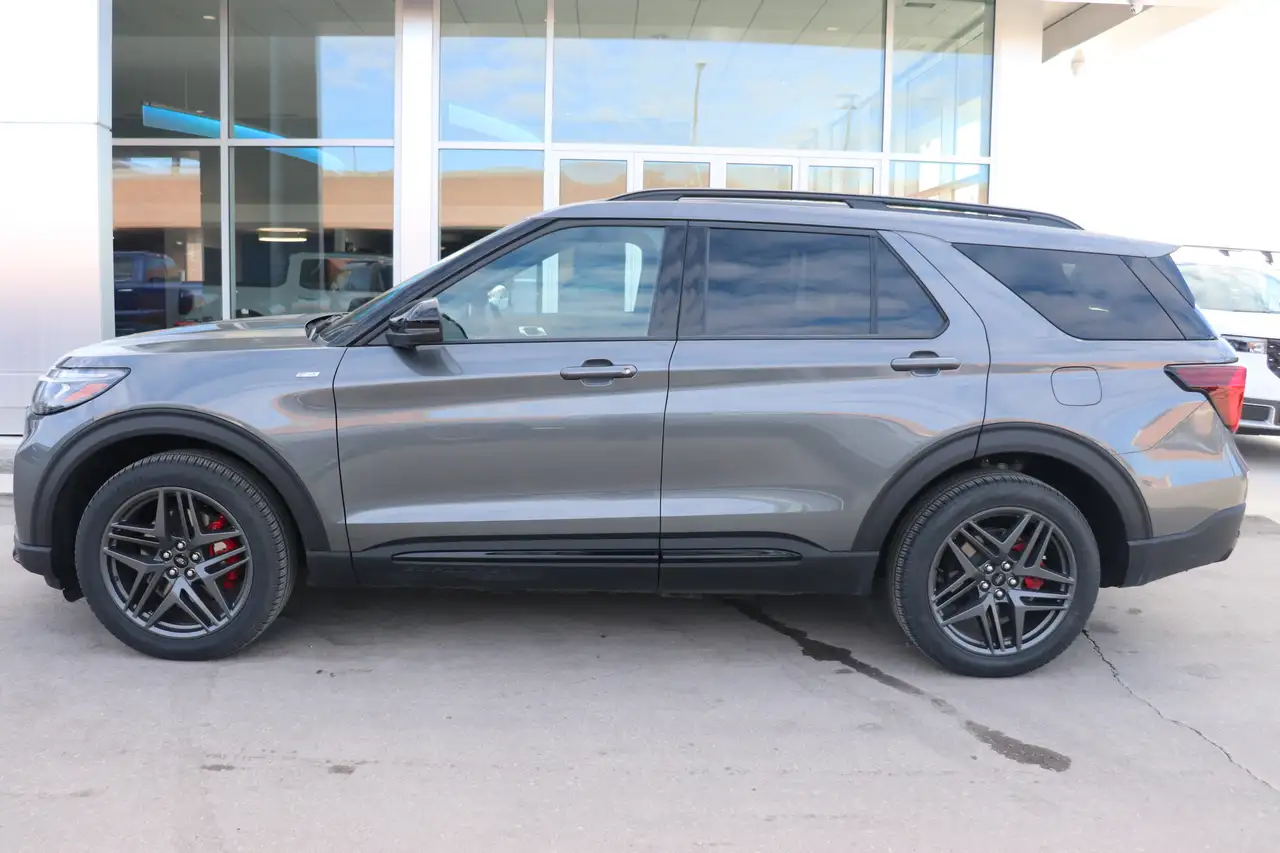Ford Explorer снимка Ford Explorer