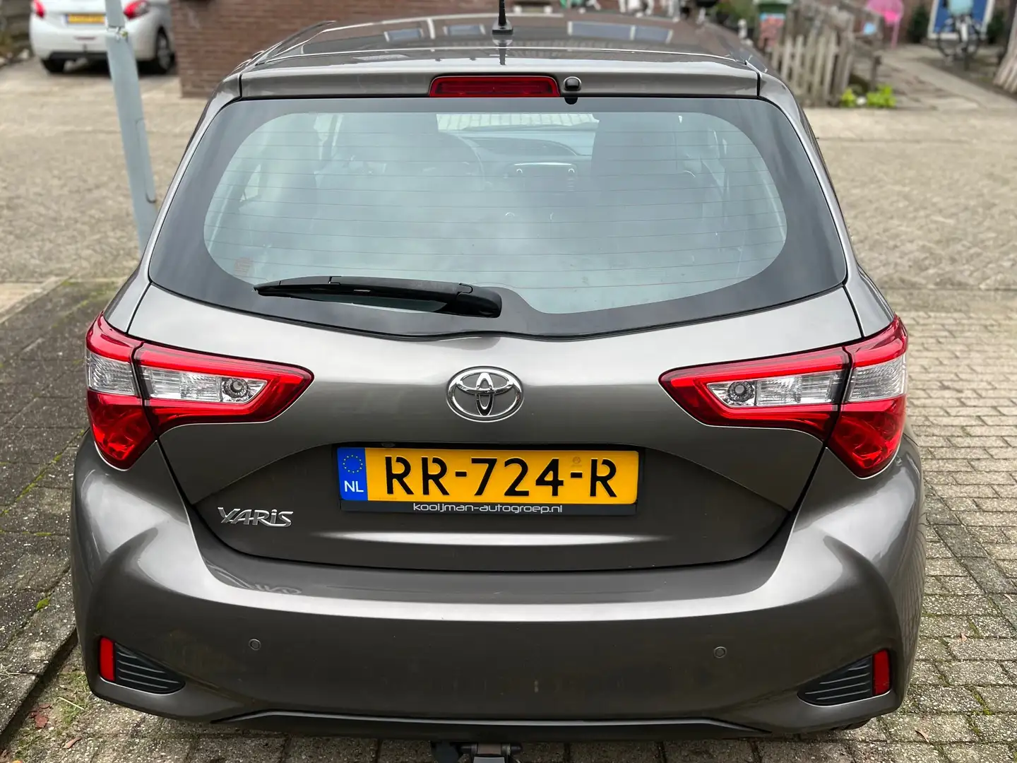 Toyota Yaris Yaris 1,5-Dual-VVT-iE Team Deutschland Brązowy - 1
