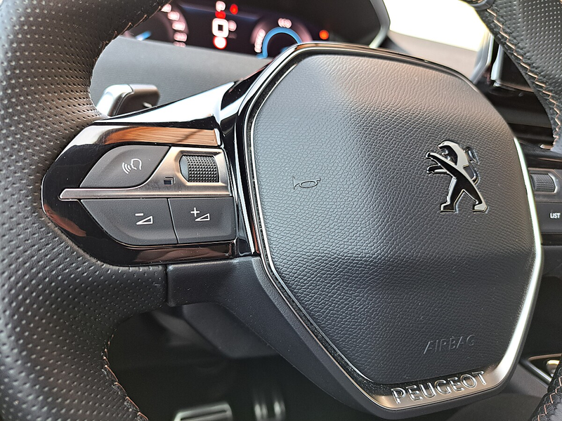 Peugeot 5008 HEV 136 E-DCS6 GT Aut. 7-Sitze — photo 15