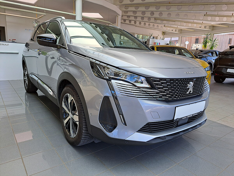 Peugeot 5008 HEV 136 E-DCS6 GT Aut. 7-Sitze — photo 6