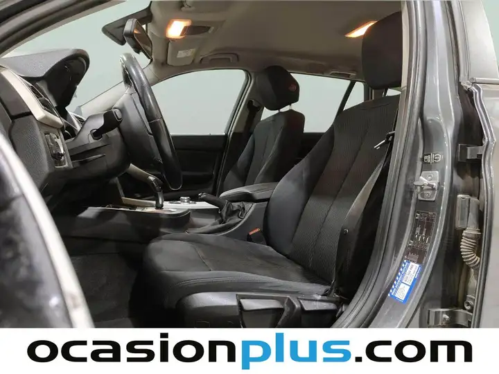 BMW Serie 3 318 d Touring (0.0) 2014, foto 10