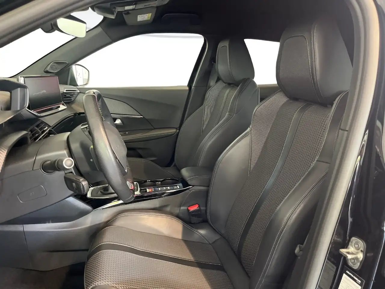 Peugeot 2008 1.5 BlueHDi 110cv GT, миниатюра 7