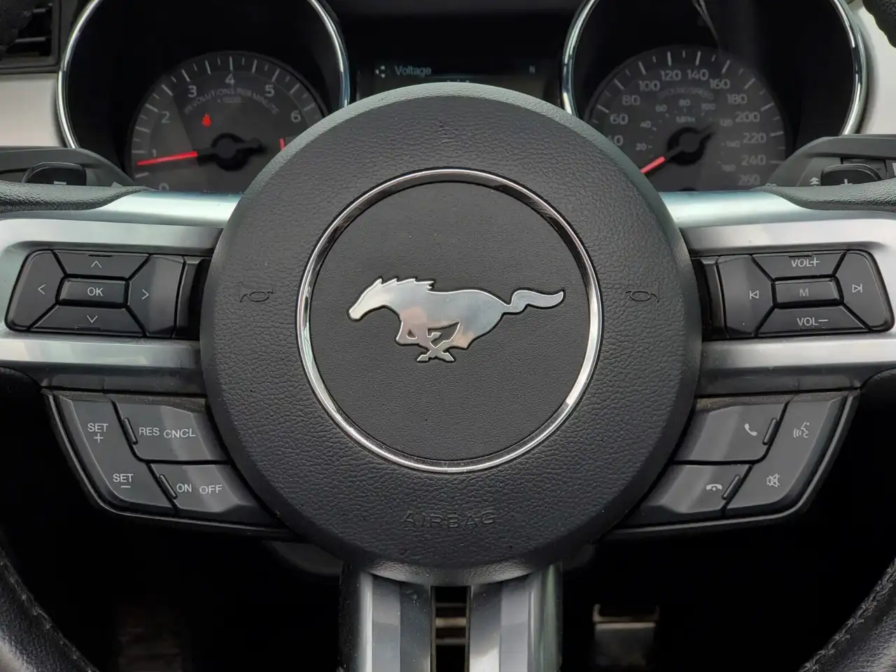 Ford Mustang снимка Ford Mustang