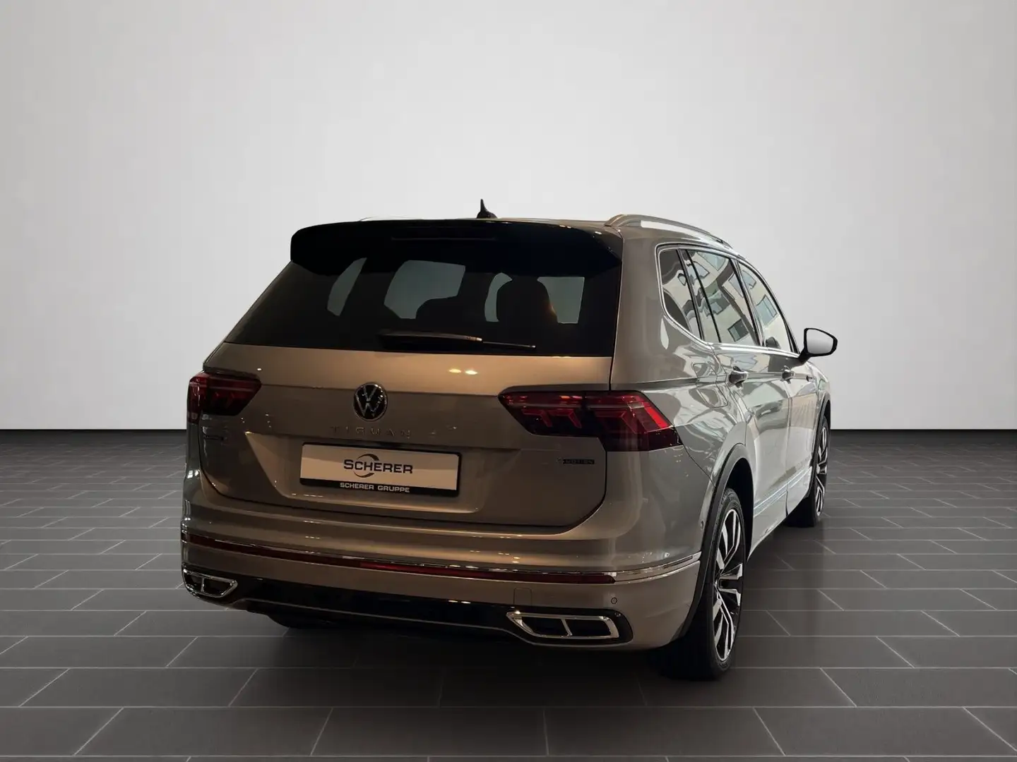 Volkswagen Tiguan Allspace R-Line 2,0 l TDI SCR 4MOTION 110 Argent - 2