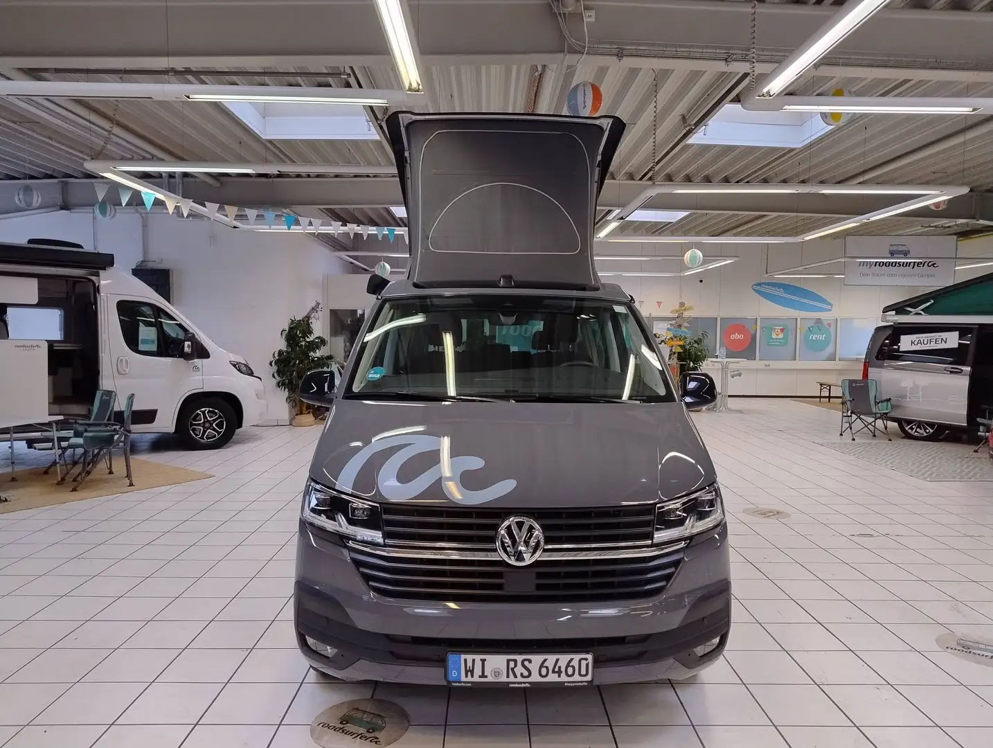 Volkswagen T6.1 California Beach EDITION Grijs - 2