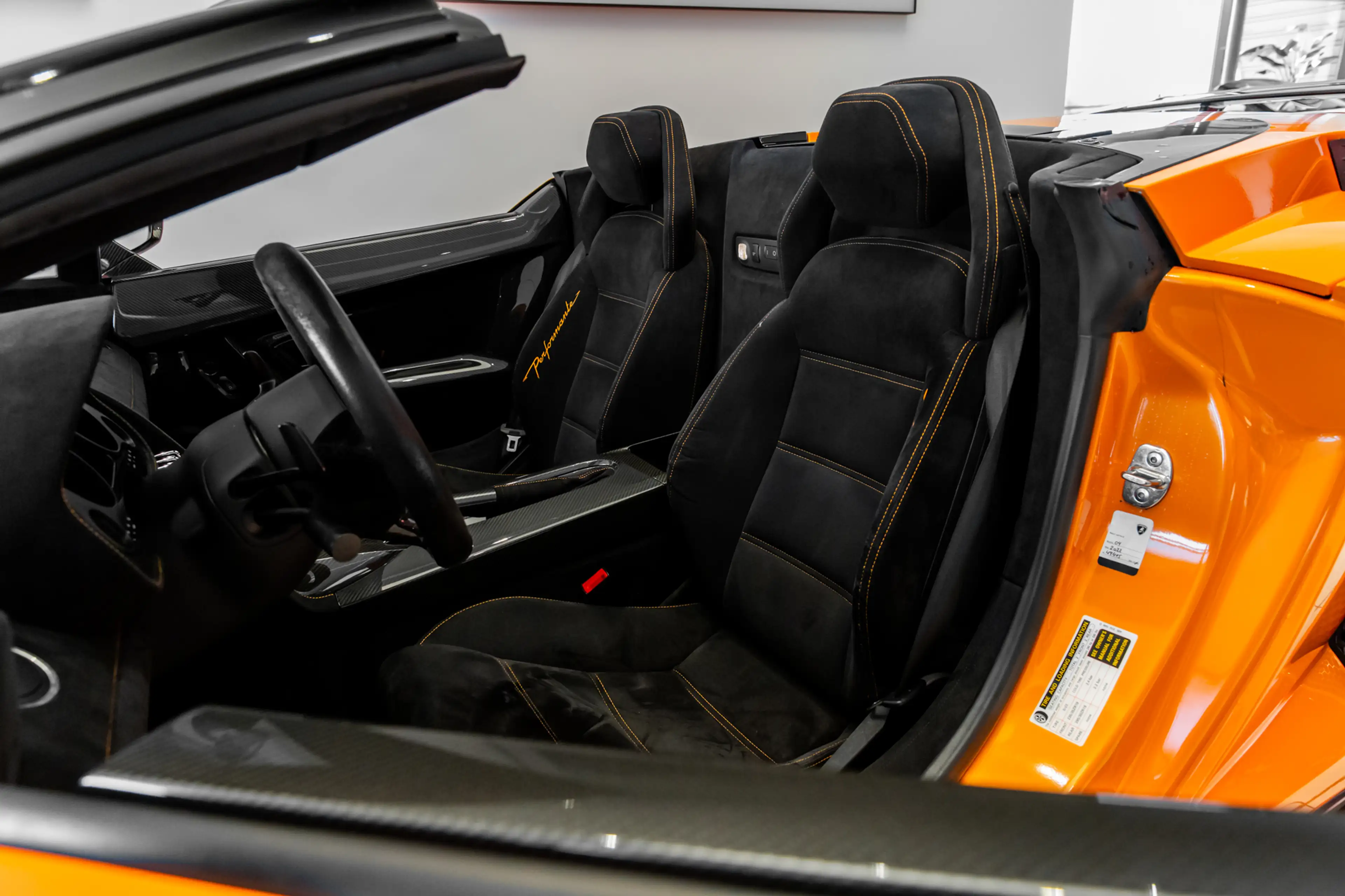 Lamborghini Gallardo LP570-4 Spyder Performante — photo 27