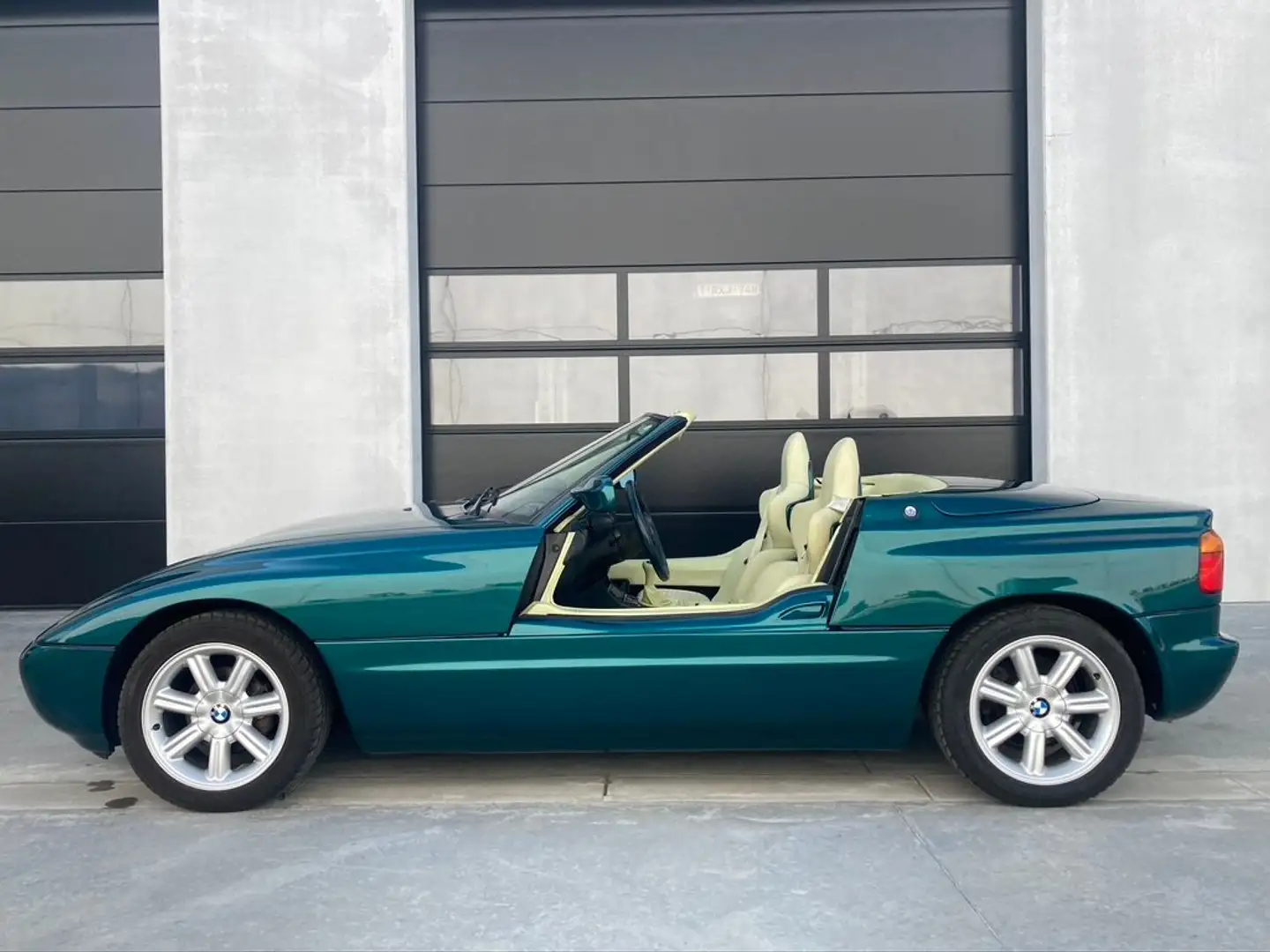 BMW Z1 Full History Vert - 1