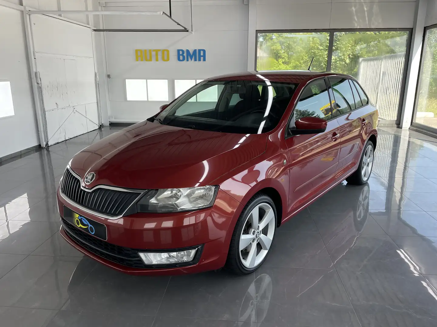 Skoda Rapid/Spaceback Rapid 1.6 CR TDI Spaceback Ambition Rouge - 1