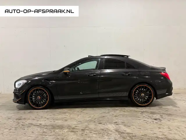 Mercedes-Benz CLA 45 AMG 4MATIC OrangeArt Edition Pano Camera Harman/Kardon