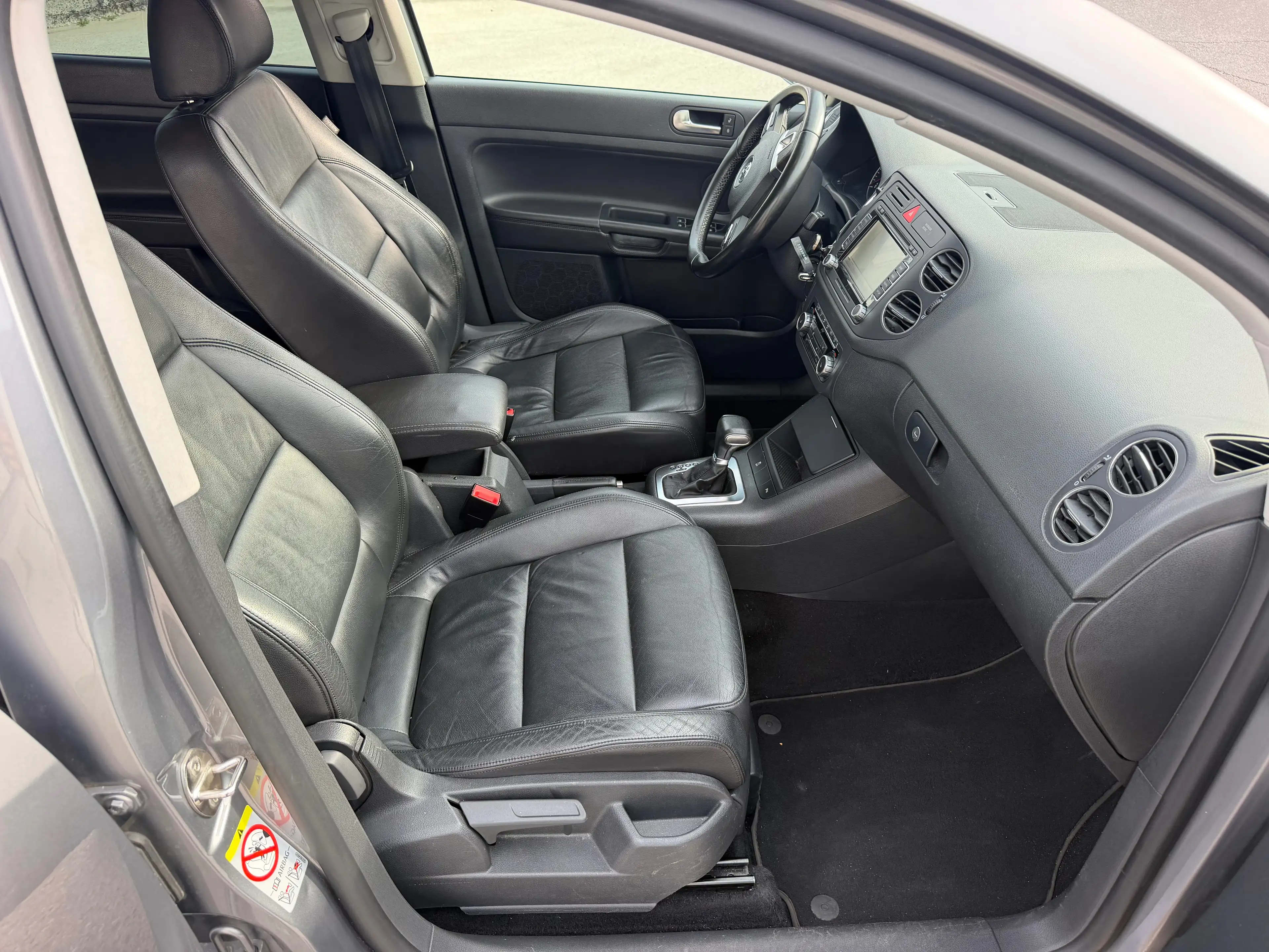 Volkswagen Golf Plus 2.0 CR TDi Highline DPF DSG — photo 11