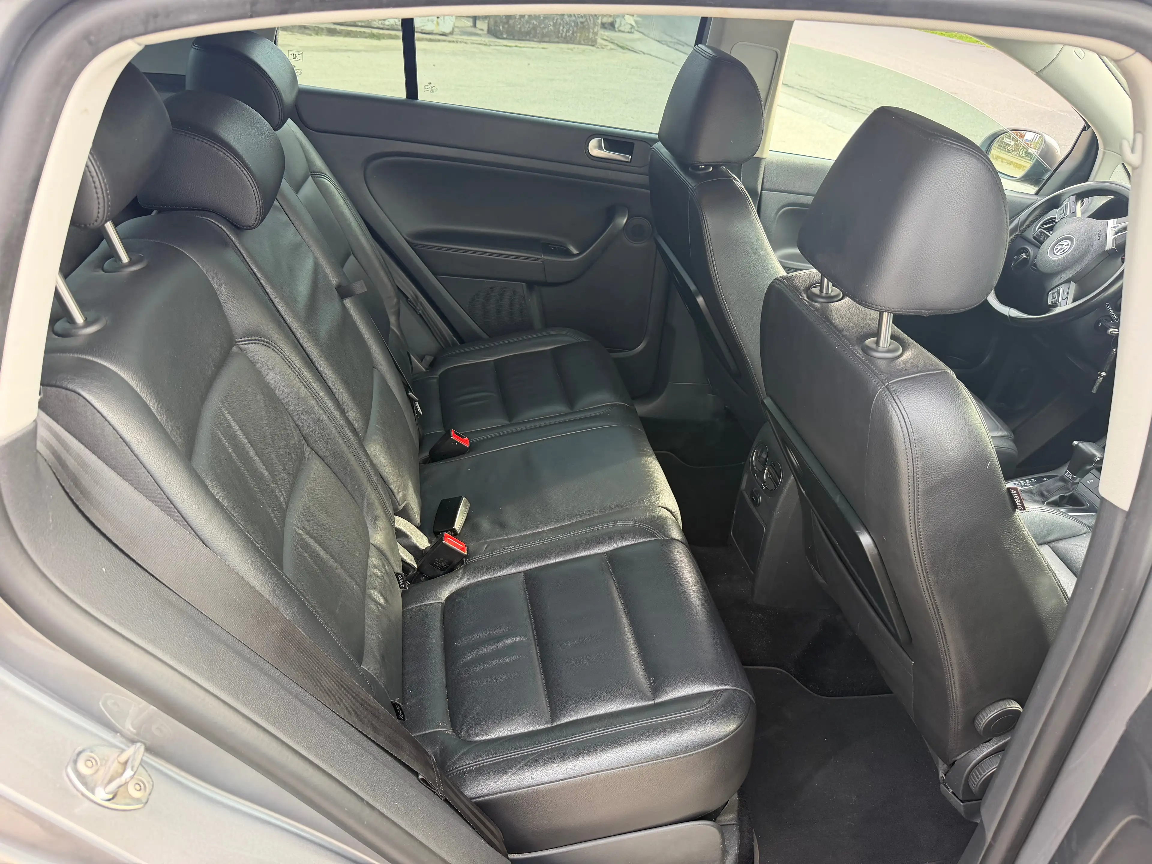 Volkswagen Golf Plus 2.0 CR TDi Highline DPF DSG — photo 9