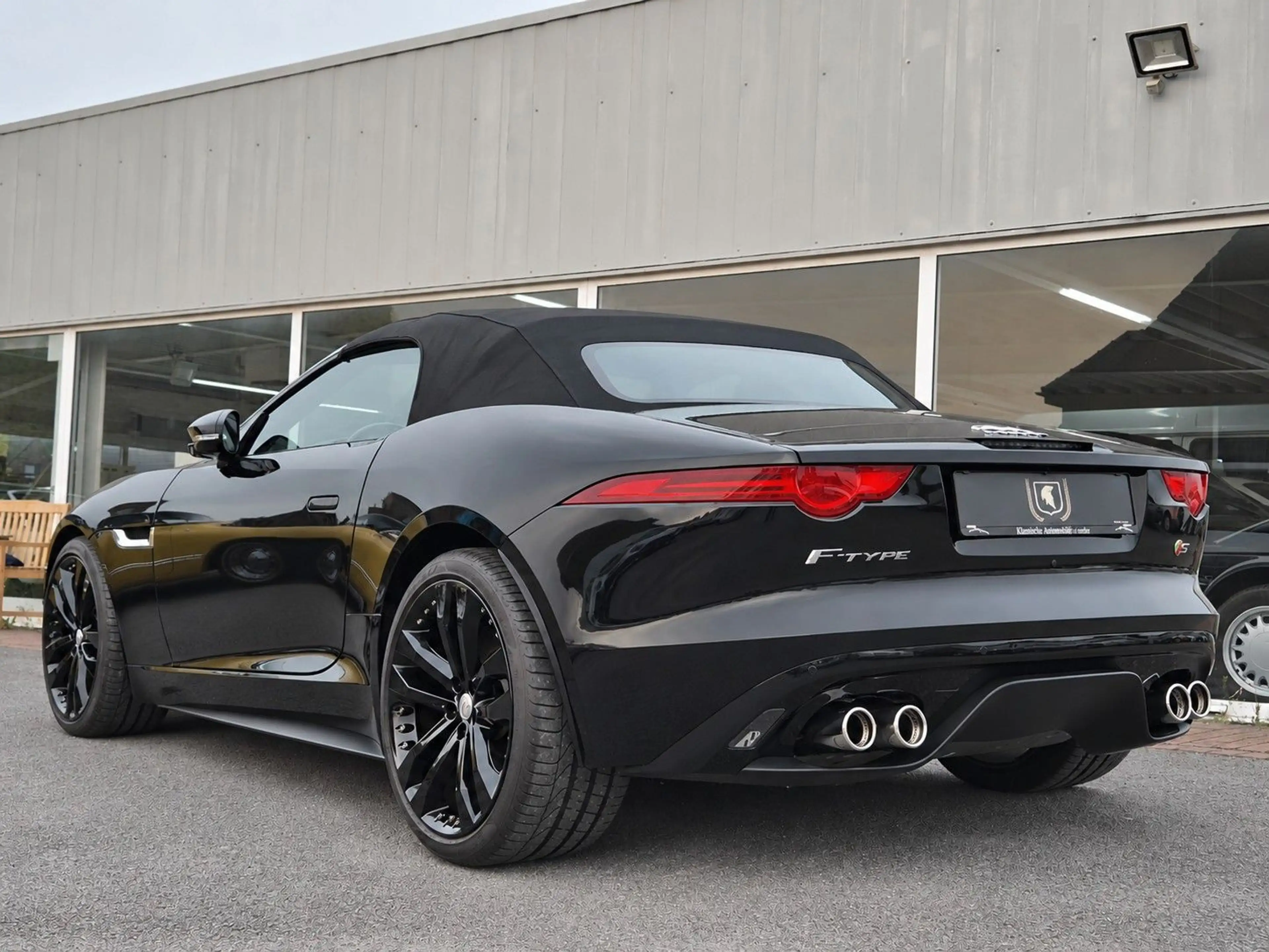 Jaguar F-Type Cabrio V8 S/BRD/2.Hd/1A Sammlerzustand — photo 6