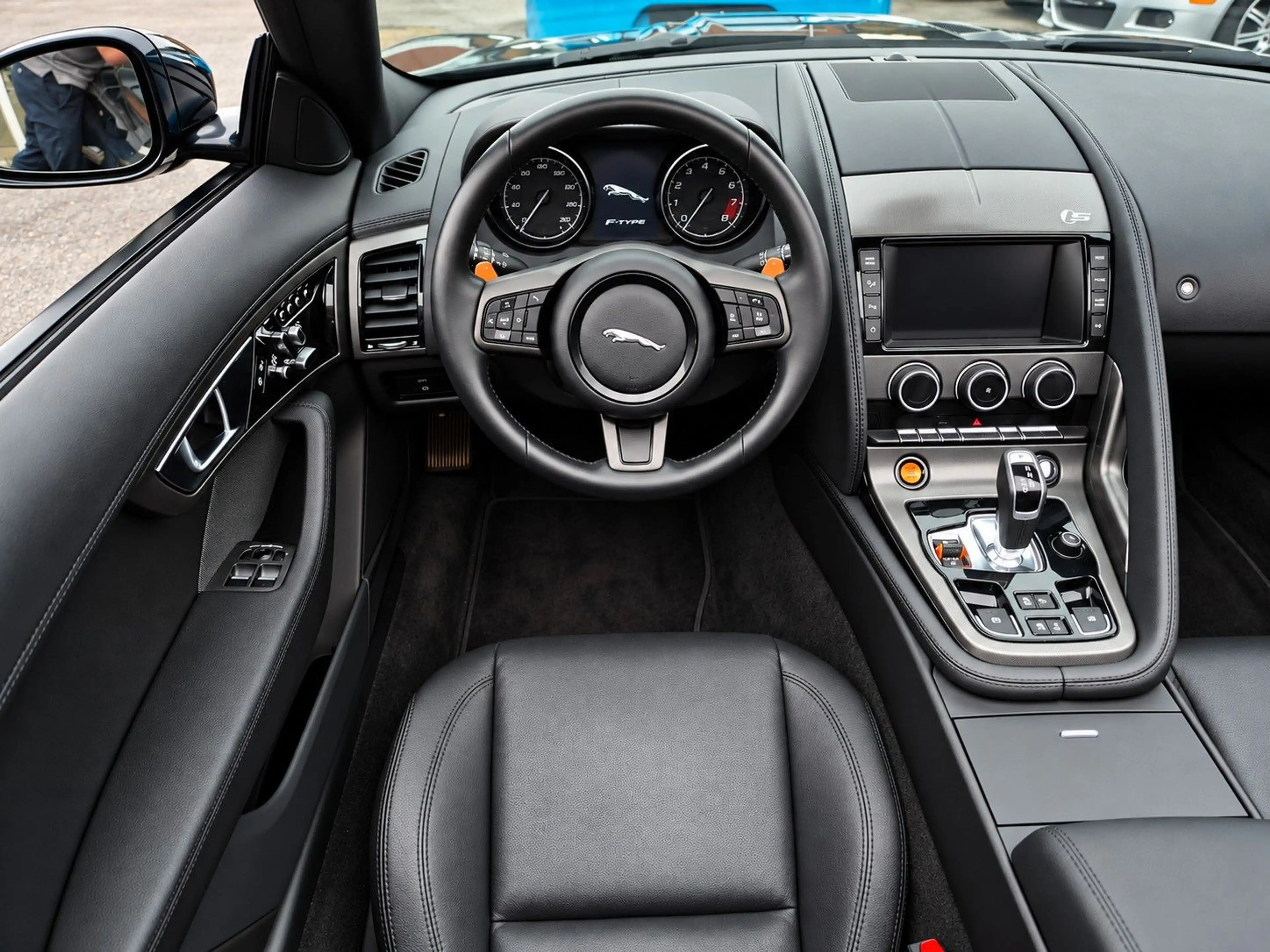 Jaguar F-Type Cabrio V8 S/BRD/2.Hd/1A Sammlerzustand — photo 10
