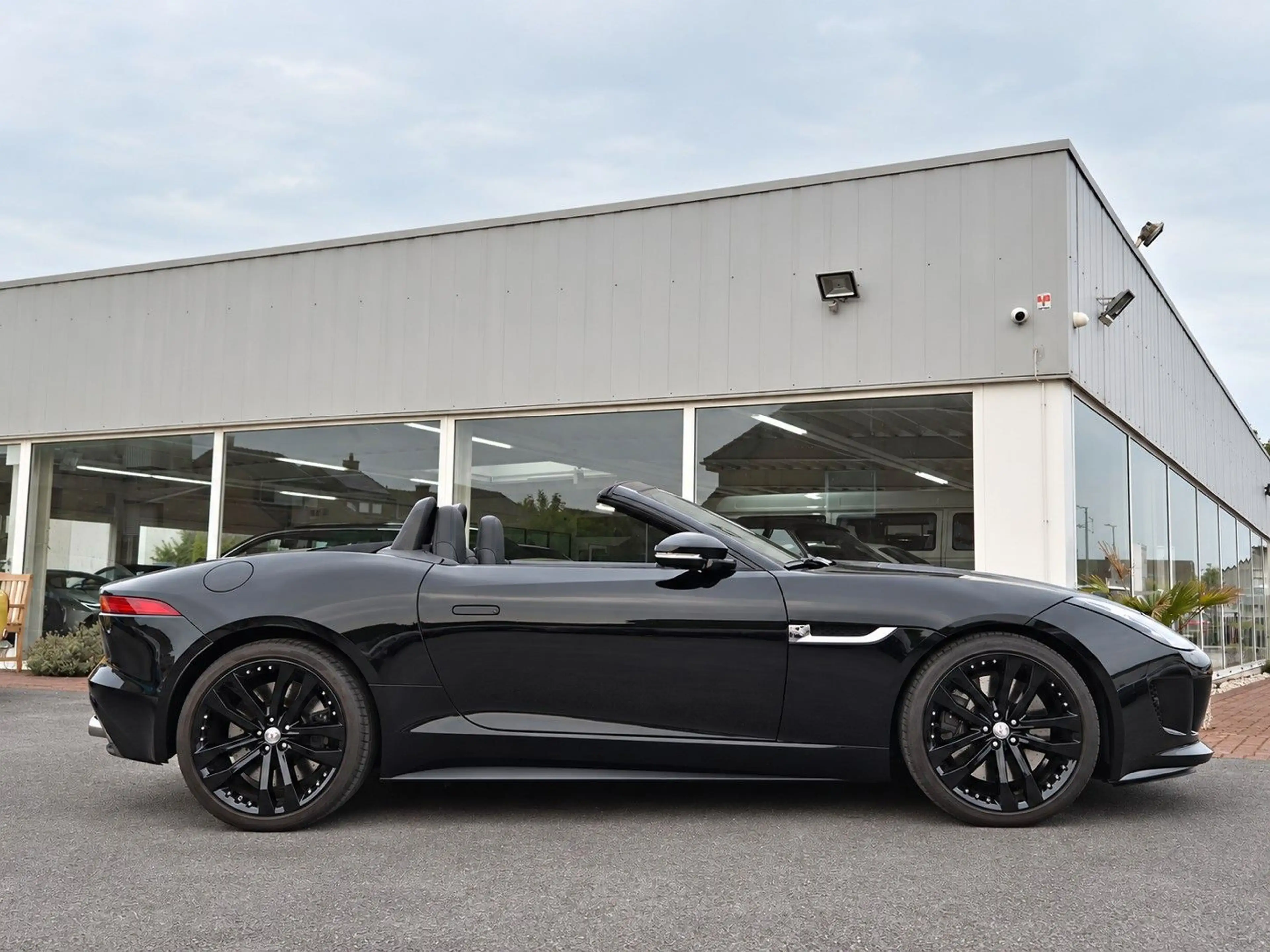 Jaguar F-Type Cabrio V8 S/BRD/2.Hd/1A Sammlerzustand — photo 4