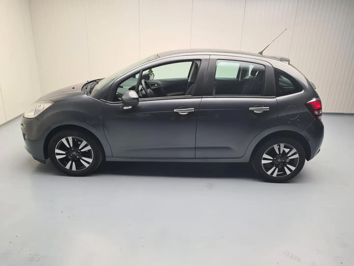 Citroen C3 1.0 VTi PureTech Attraction Airco Cruise Control A Grau - 2