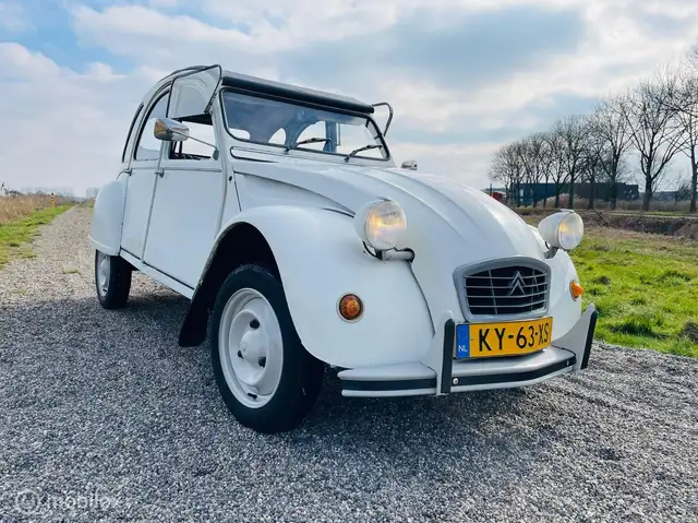 Citroen 2CV 2CV6 Special