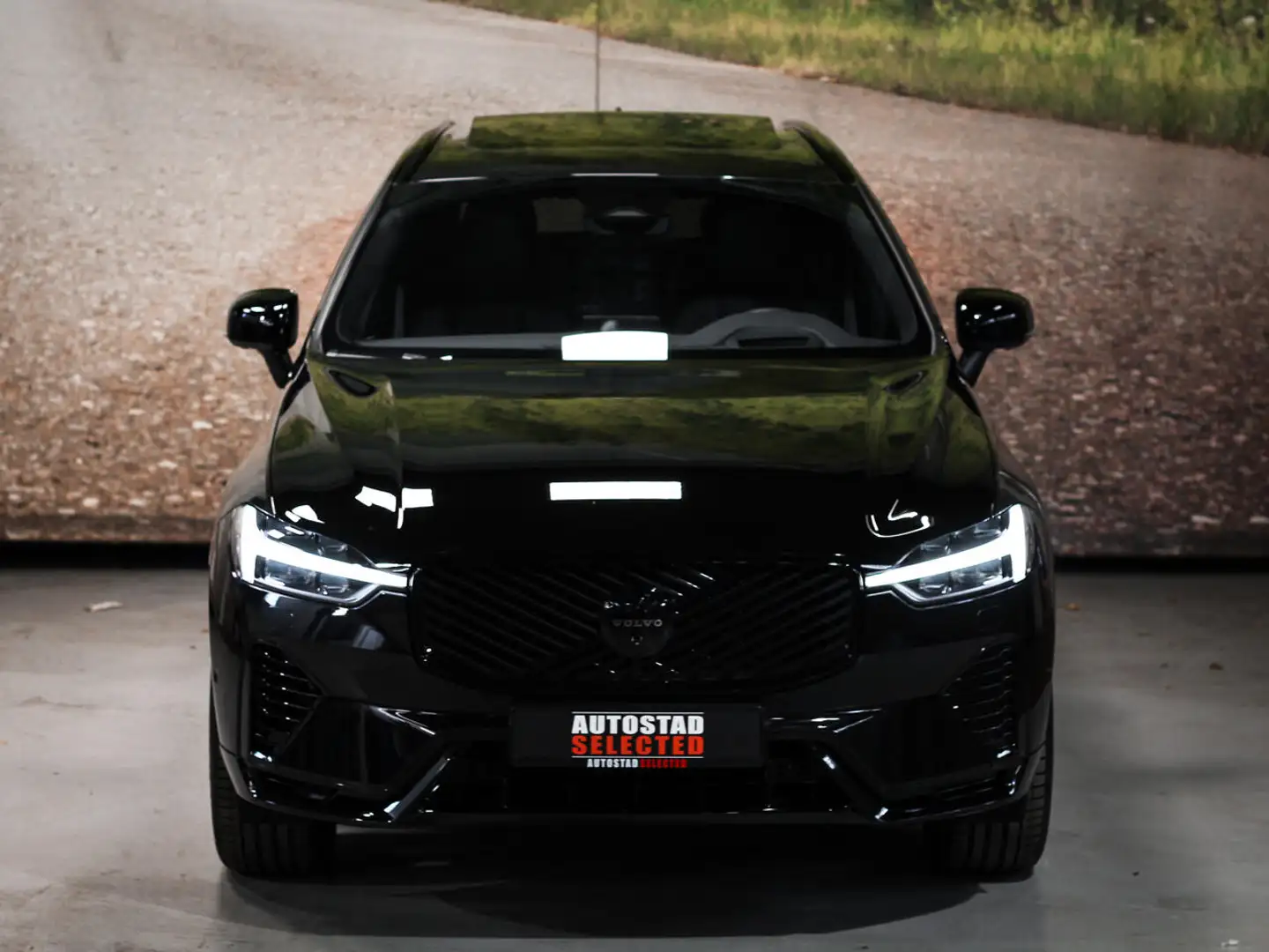 Volvo XC60 T6 Black Plus Noir - 2