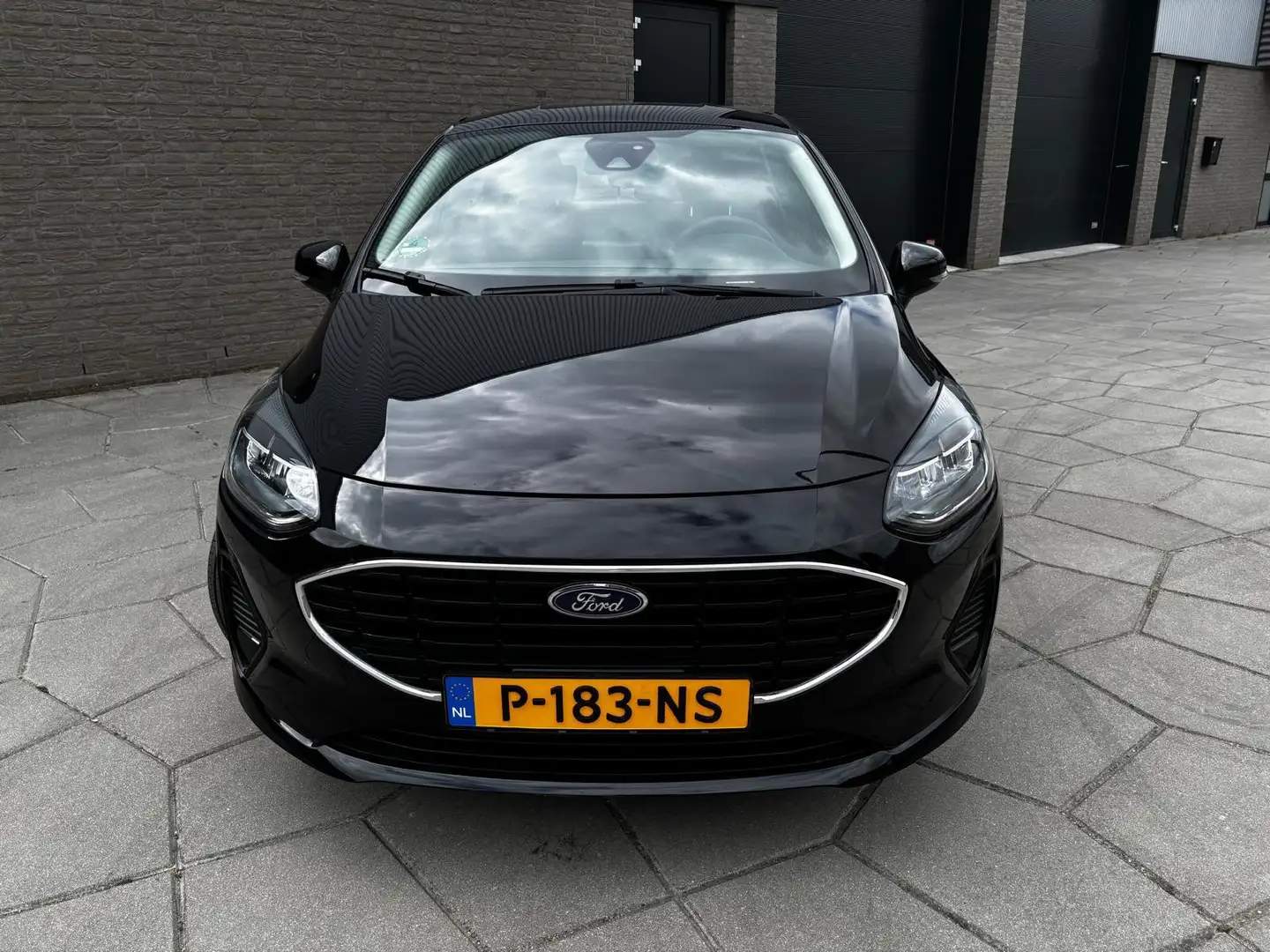 Ford Fiesta 1.0 EcoBoost Connected Zwart - 2