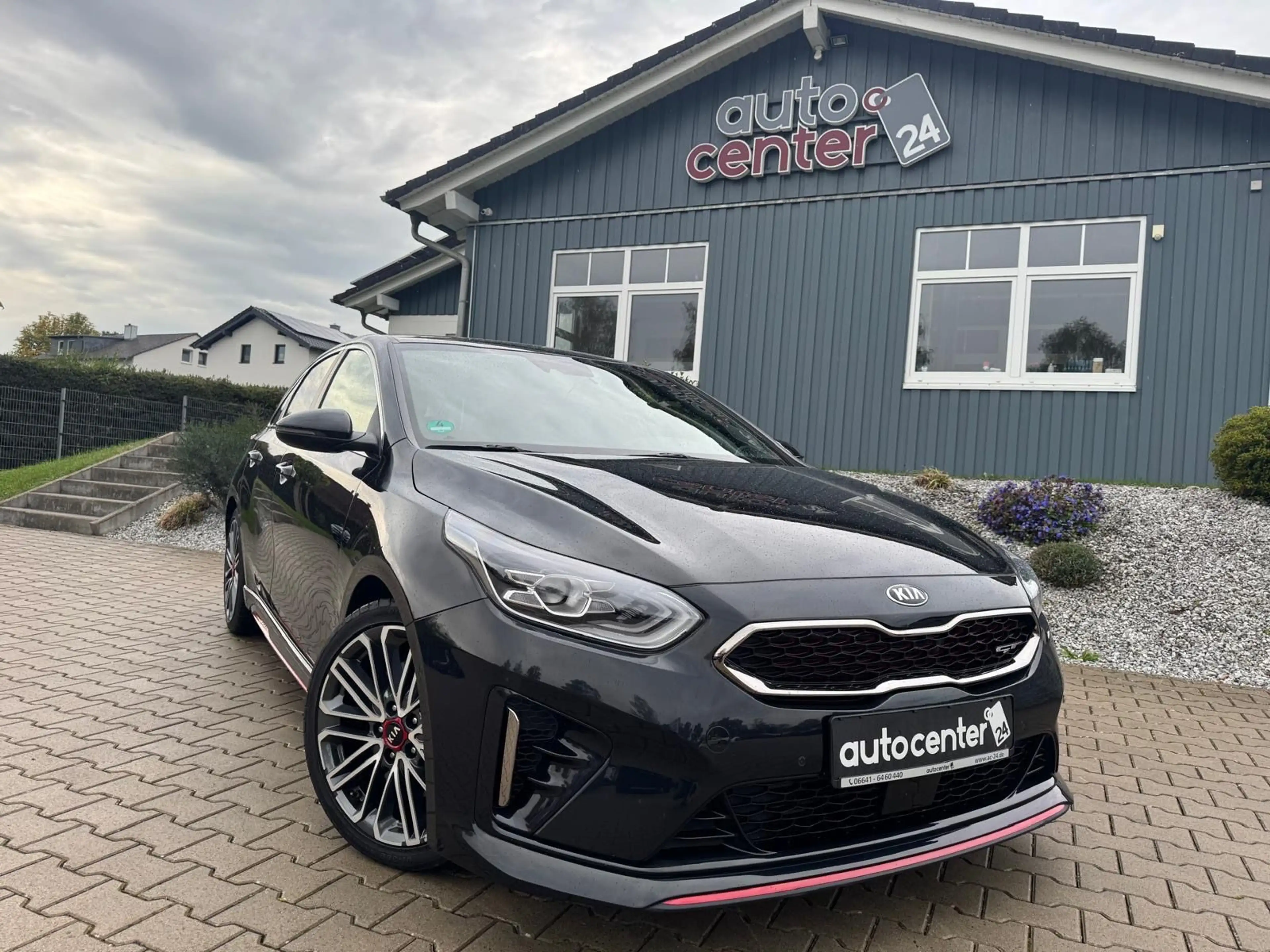 Kia Ceed / cee'd Ceed GT°Limousine°204 PS°Navi°Memory°Winterpaket