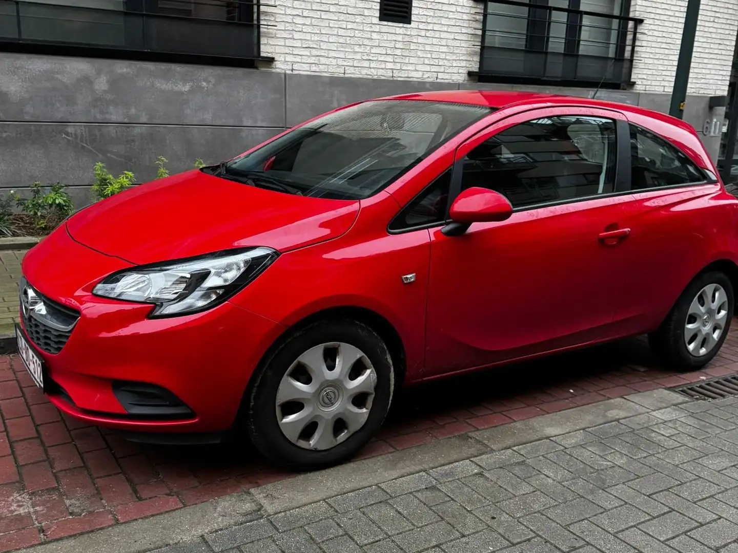 Opel Corsa-e Corsa 1.2i Enjoy (EU6.2) Rouge - 1