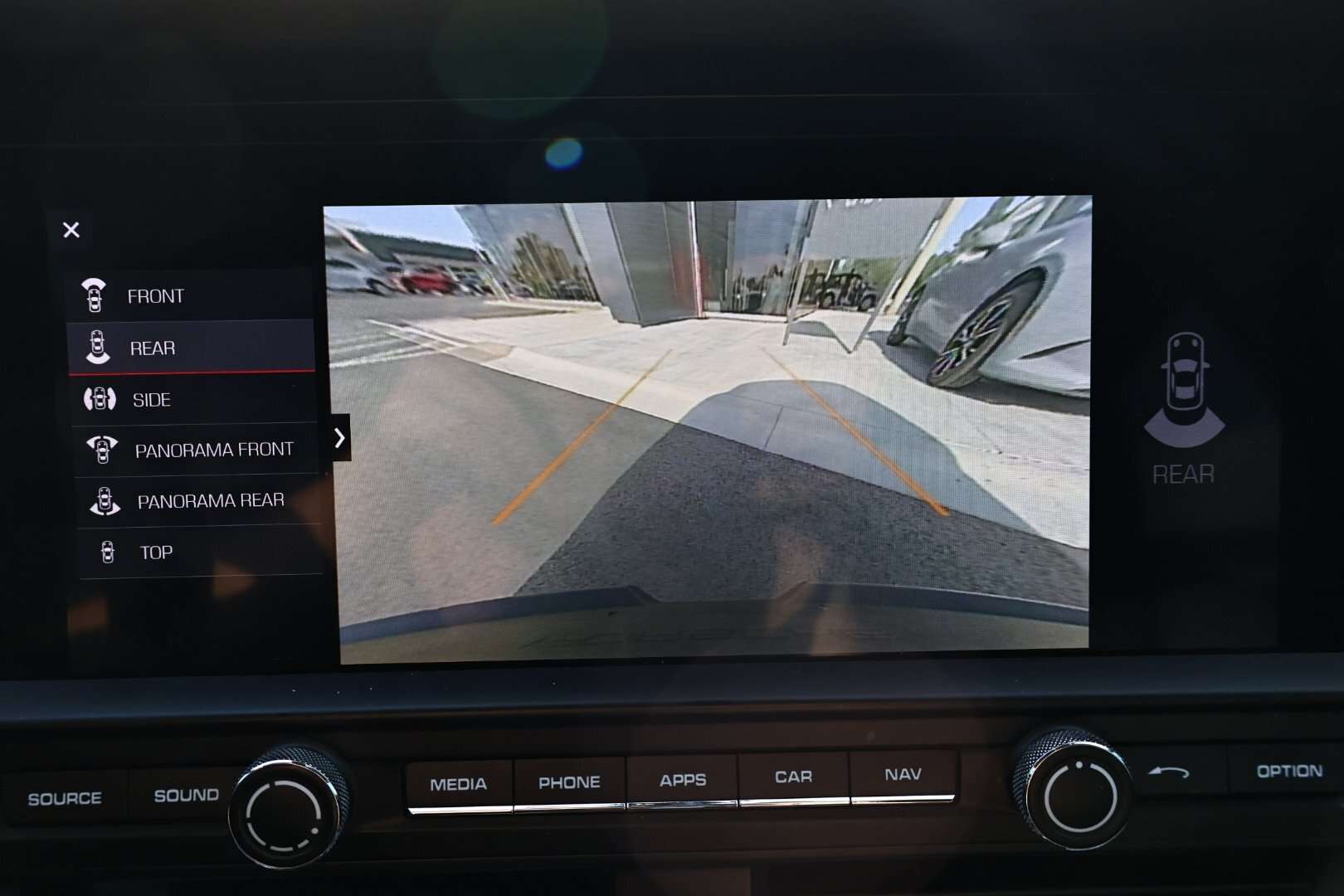 2020 Porsche Macan Base 4dr All-Wheel Drive thumb 34