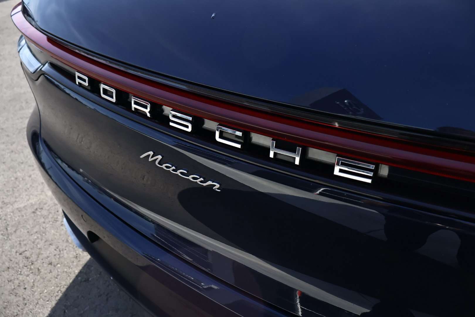 2020 Porsche Macan Base 4dr All-Wheel Drive thumb 31