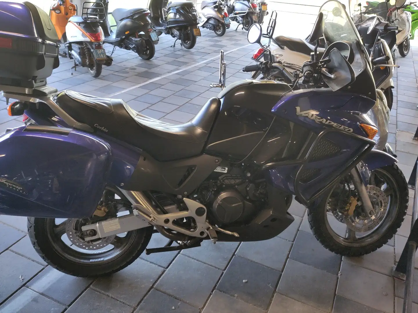 Honda Varadero 2005 ABS Rot - 1