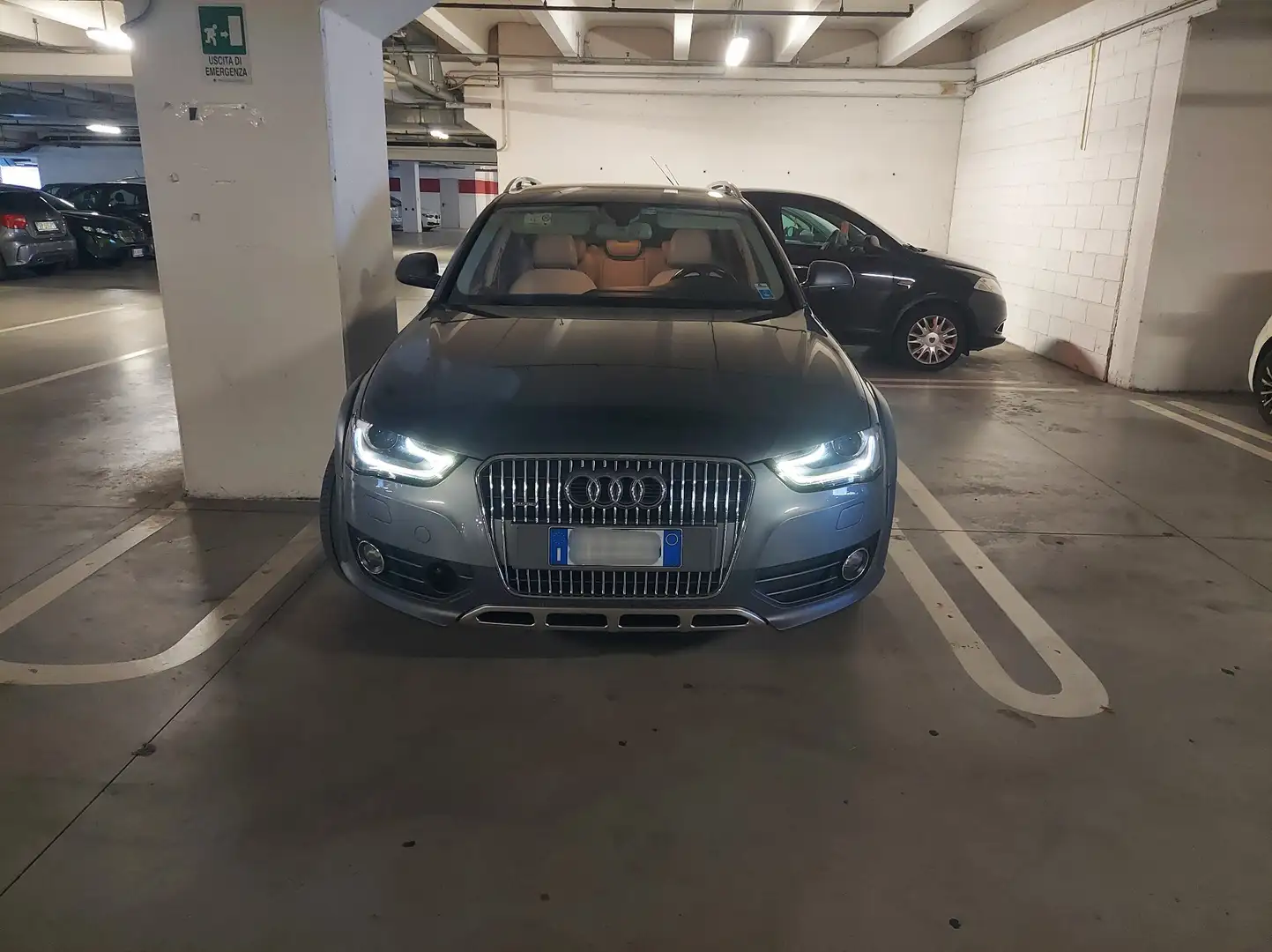 Audi A4 allroad 2.0 tdi Business Plus 190c s-tronic - 2