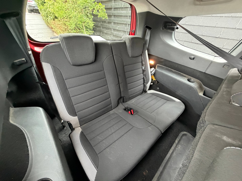 Dacia Lodgy Stepway 1.5 Blue dCi+7 PLACES+AIRCO+NAVI+EURO 6D — photo 15