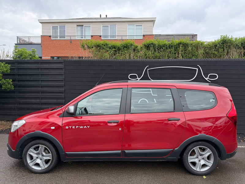 Dacia Lodgy Stepway 1.5 Blue dCi+7 PLACES+AIRCO+NAVI+EURO 6D — photo 2
