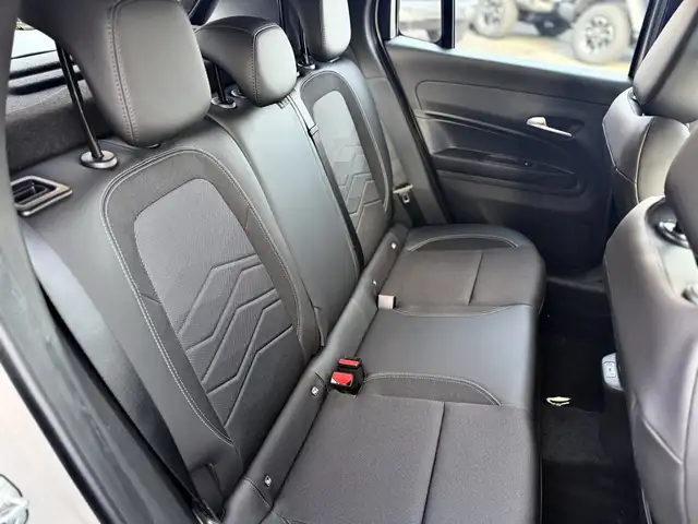 Jeep Avenger view 9