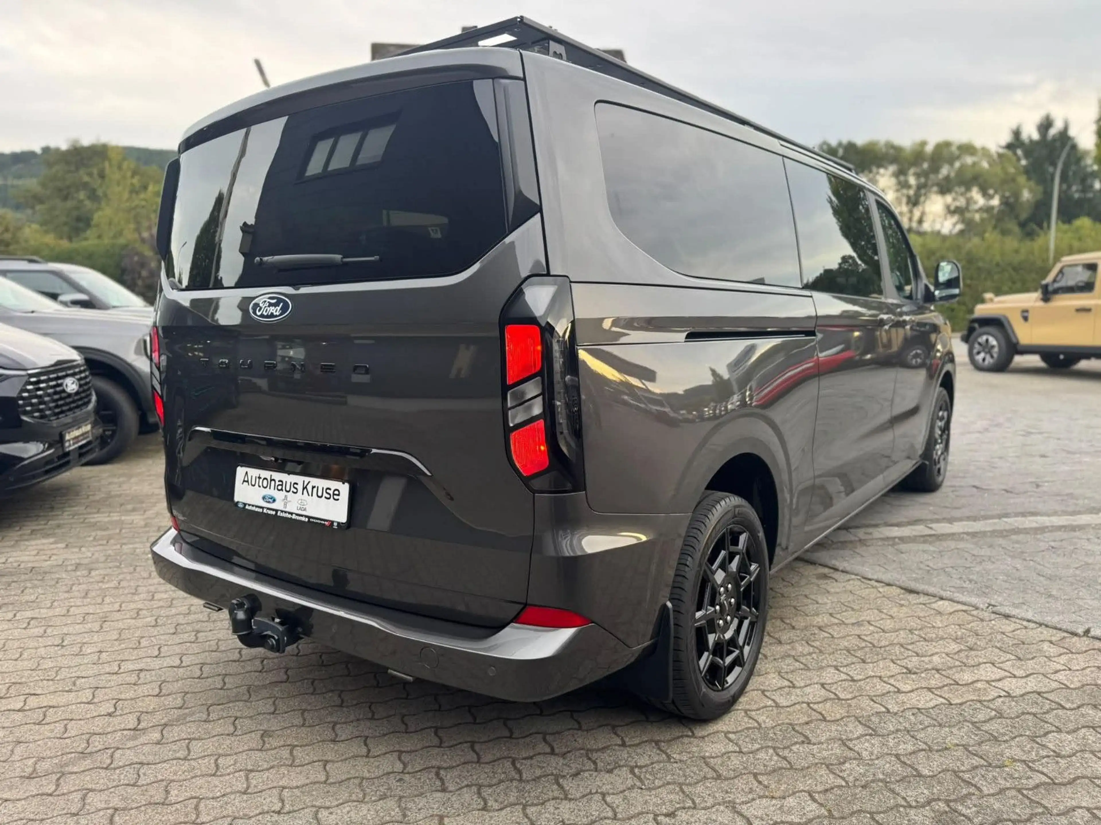 Ford Tourneo Custom 2.0 EcoBlue 110kW 320 L2 Titanium — photo 7