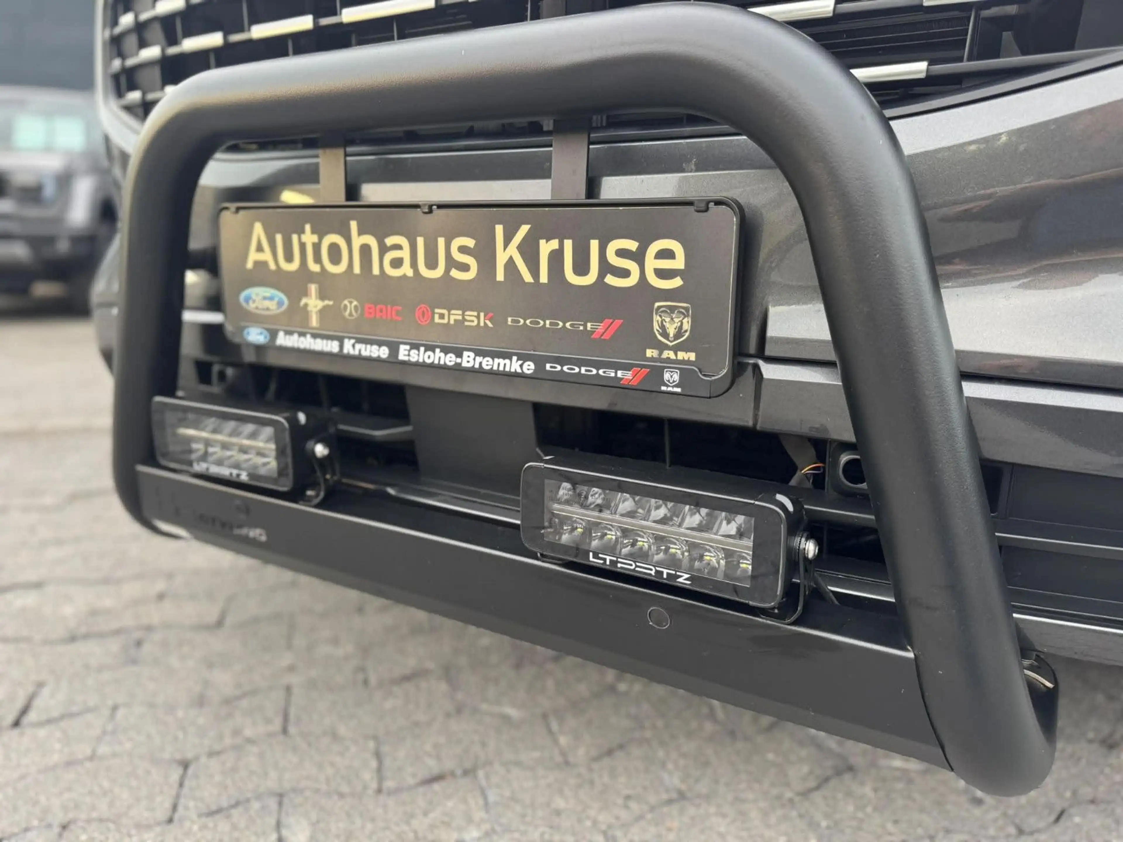 Ford Tourneo Custom 2.0 EcoBlue 110kW 320 L2 Titanium — photo 14