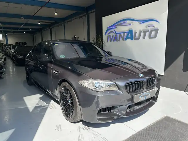 BMW M5 M5A