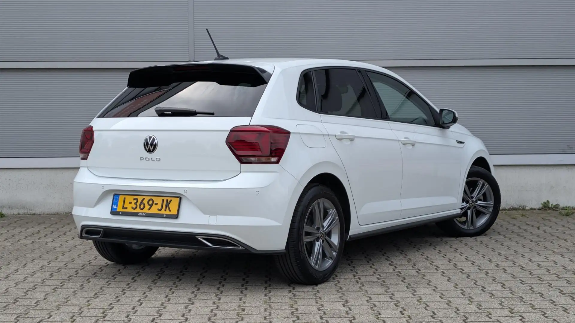 Volkswagen Polo 1.0 TSI 95pk R-Line Edition | Camera | Navigatie | Bianco - 2